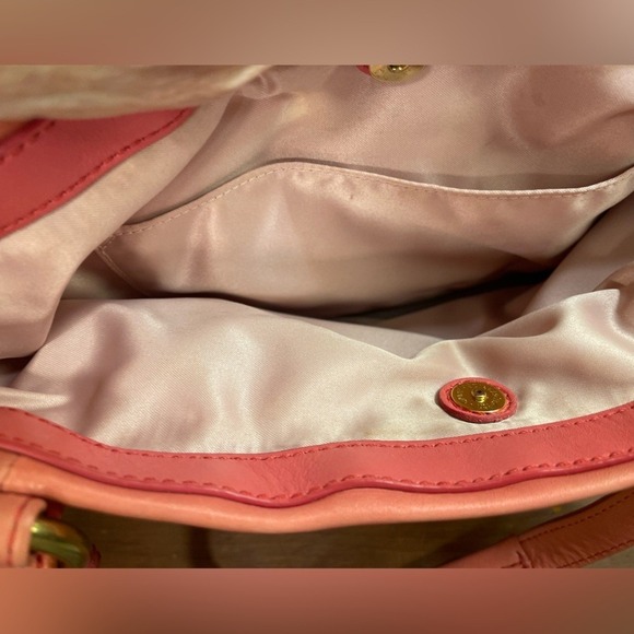 Coach Cricket Top Handle Satchel Coral and White Leather Style No 13601 EUC - Picture 9 of 10